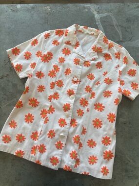 Vintage Orange Daisy Lounge Shirt, Flower Power